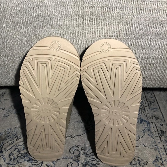 UGG Tasman Slipper Antelope - Picture 12 of 13